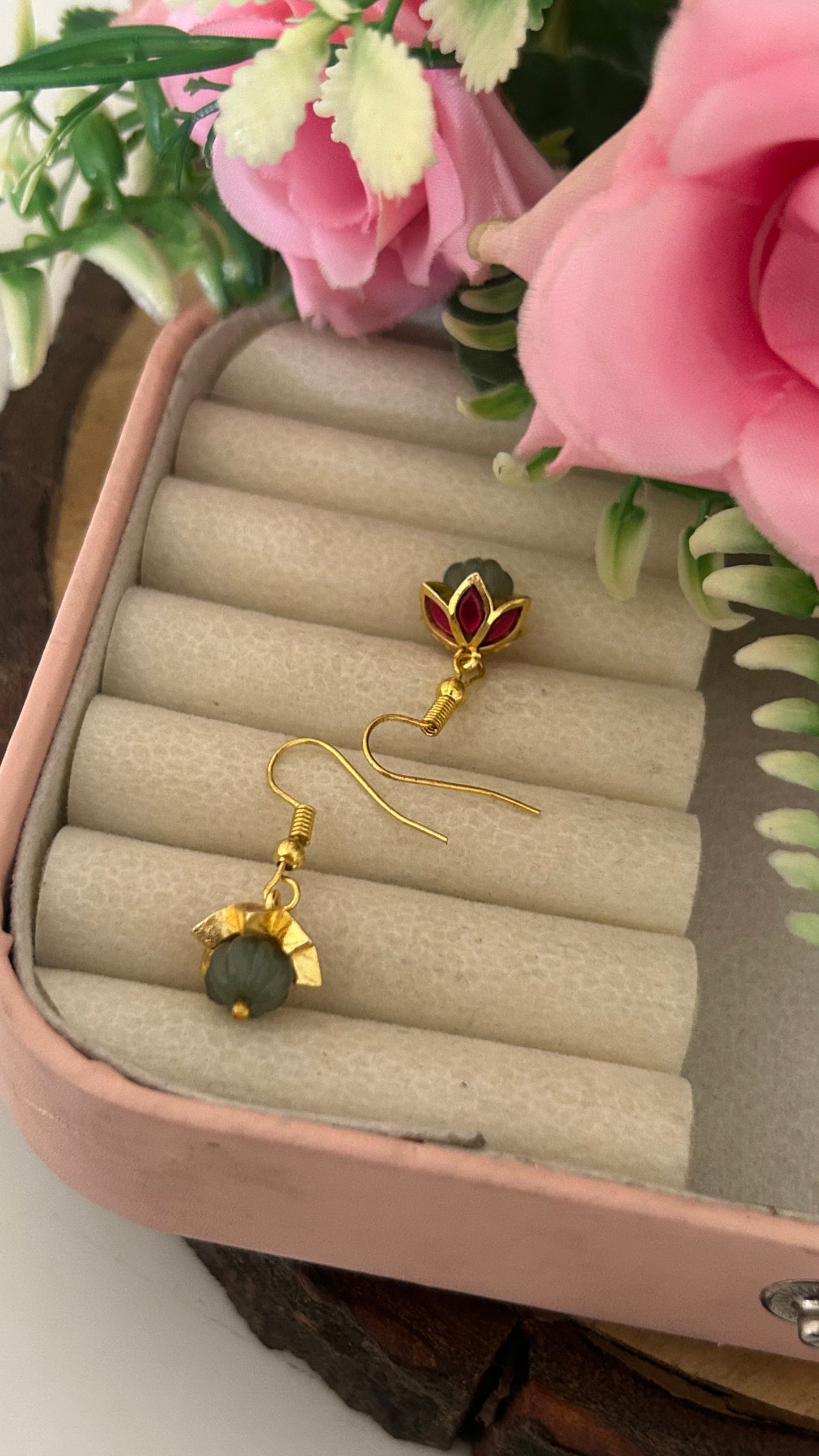 Elegant Lotus Design Kundan Hanging Earrings with Gold Finish