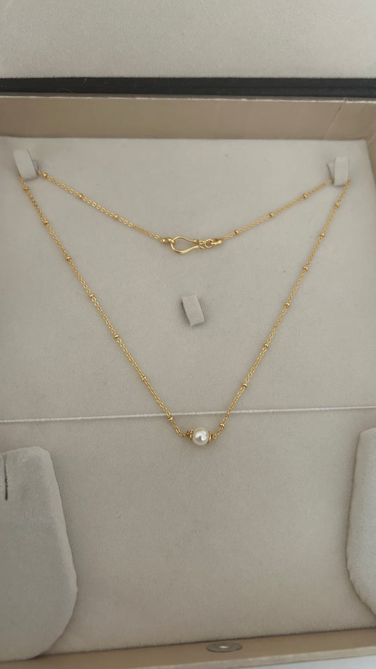 Chain with swaroski pearl in 16 inches