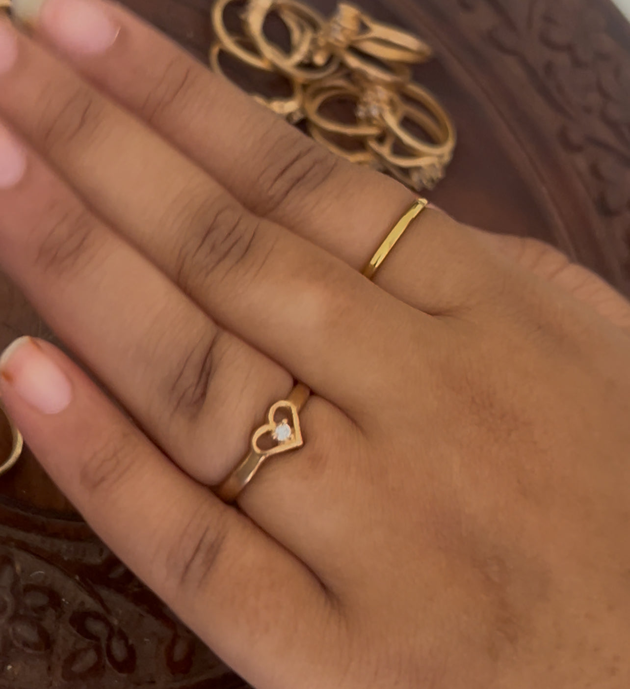 ternal Love Panchaloha Ring – Heart Design with Sparkling Stone