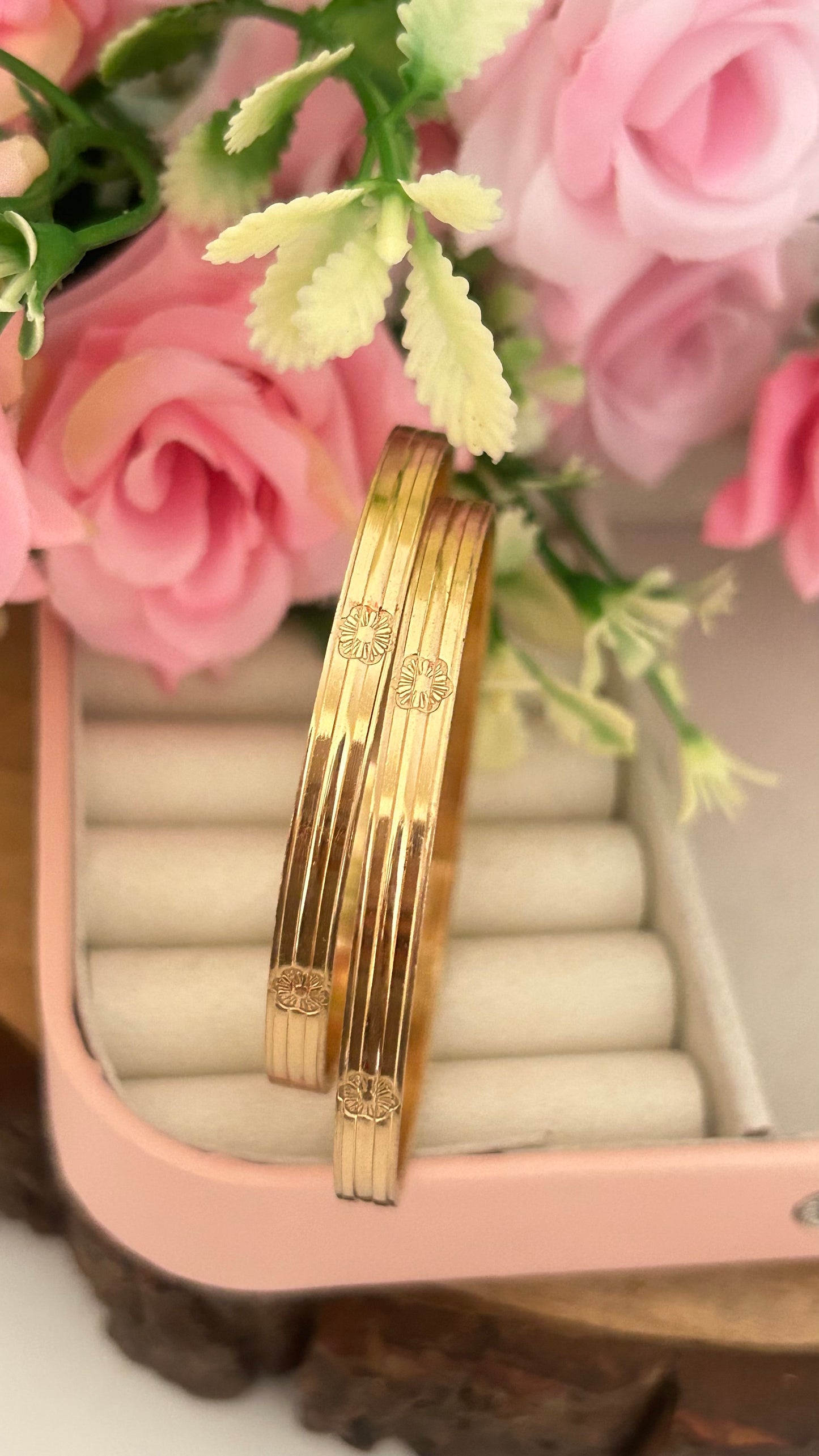Minimal Floral Design Panchaloham Bangles unpolished