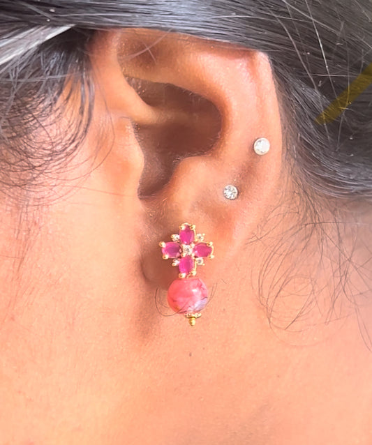 Dainty screwback stud with 3 pearls danglers