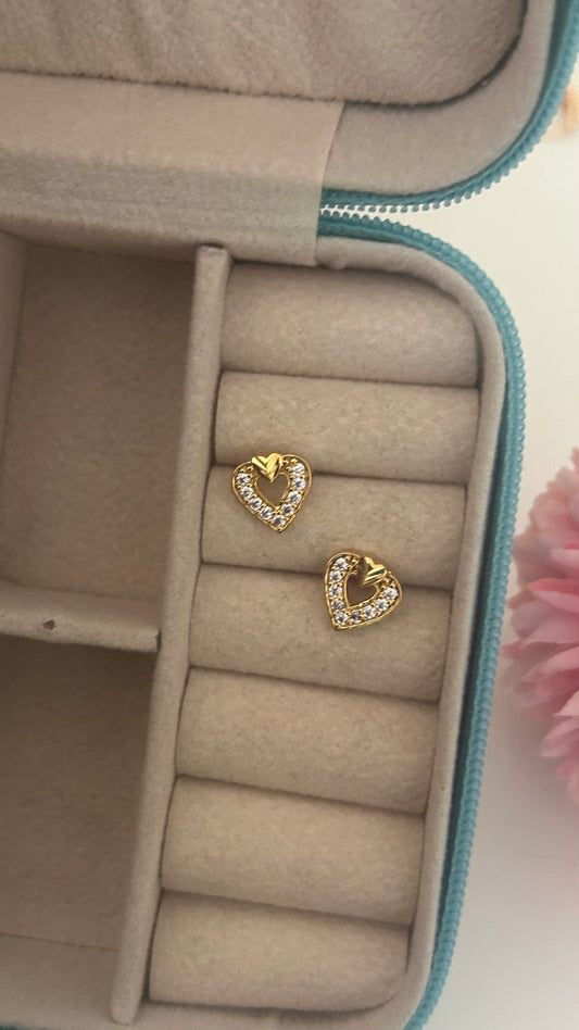 CZ heart shape stud