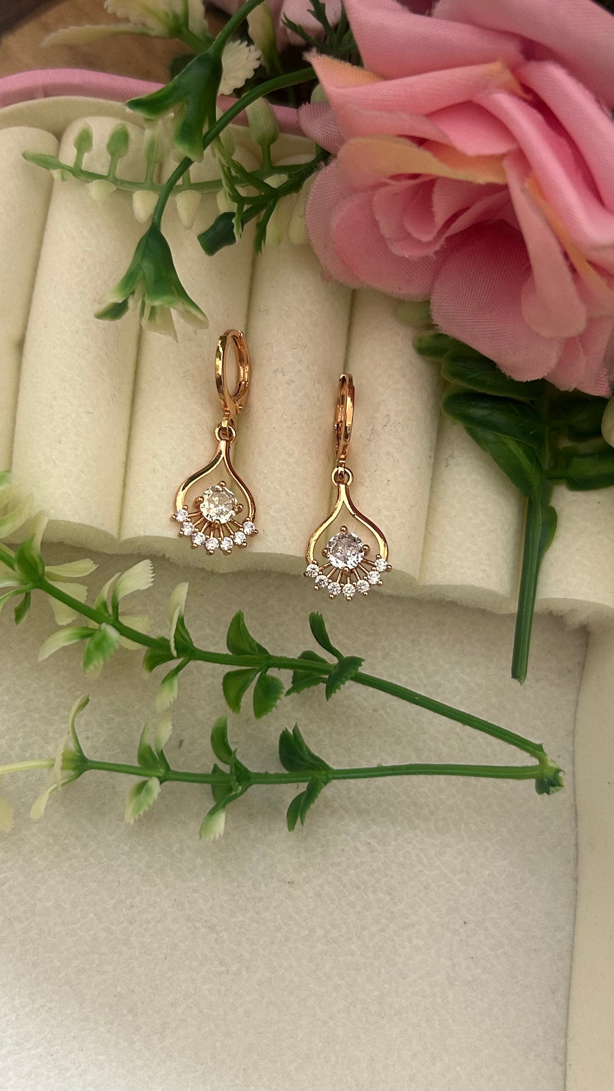CZ Bali with flower hanging