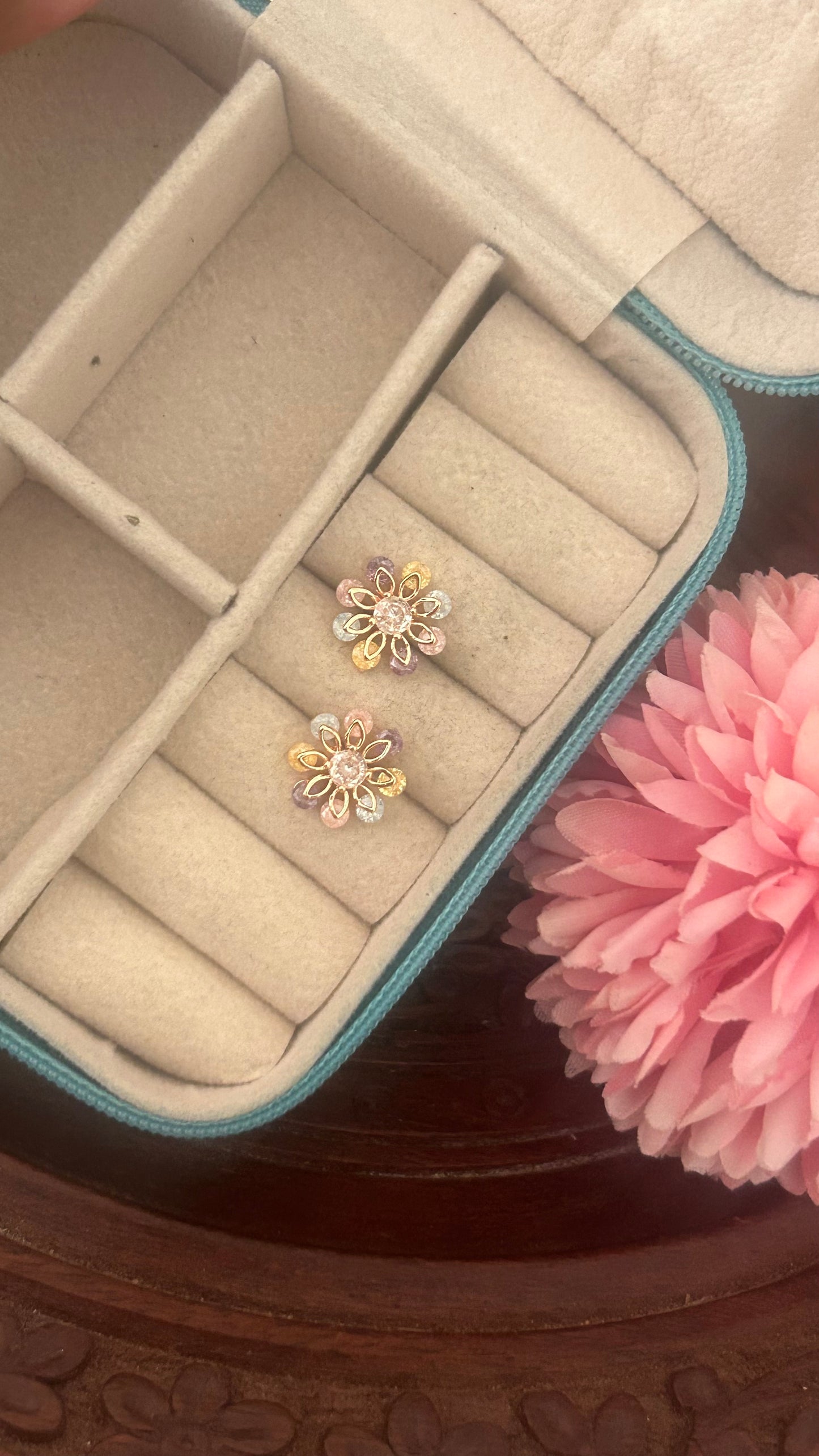 Cz multicoloured cute flower stud