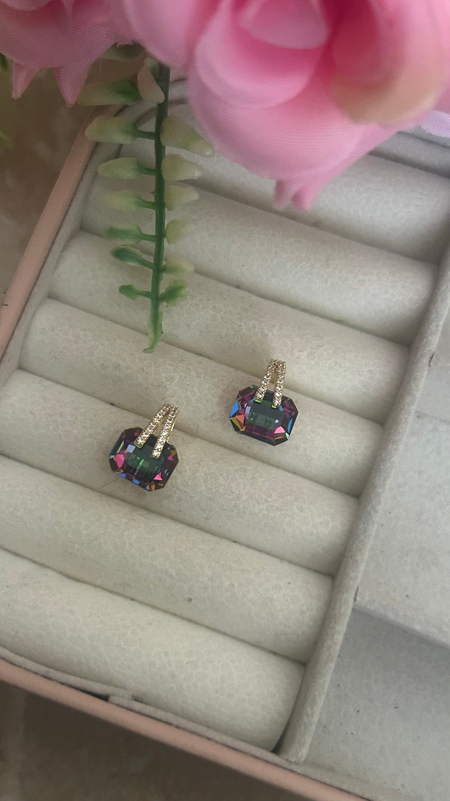 "Crystal Crush: Must-Have Stud Earrings for Modern Fashionistas":