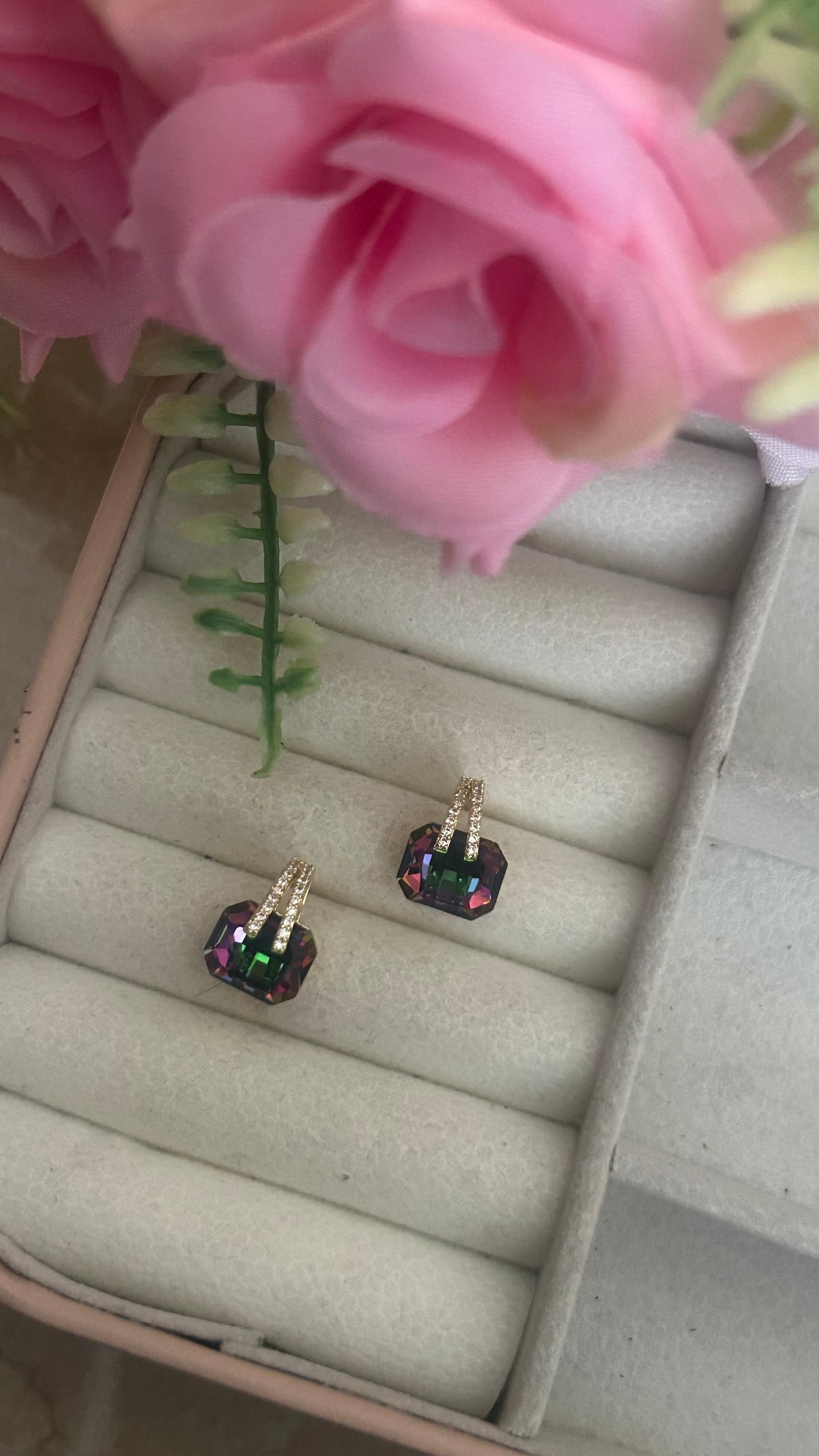 "Crystal Crush: Must-Have Stud Earrings for Modern Fashionistas":