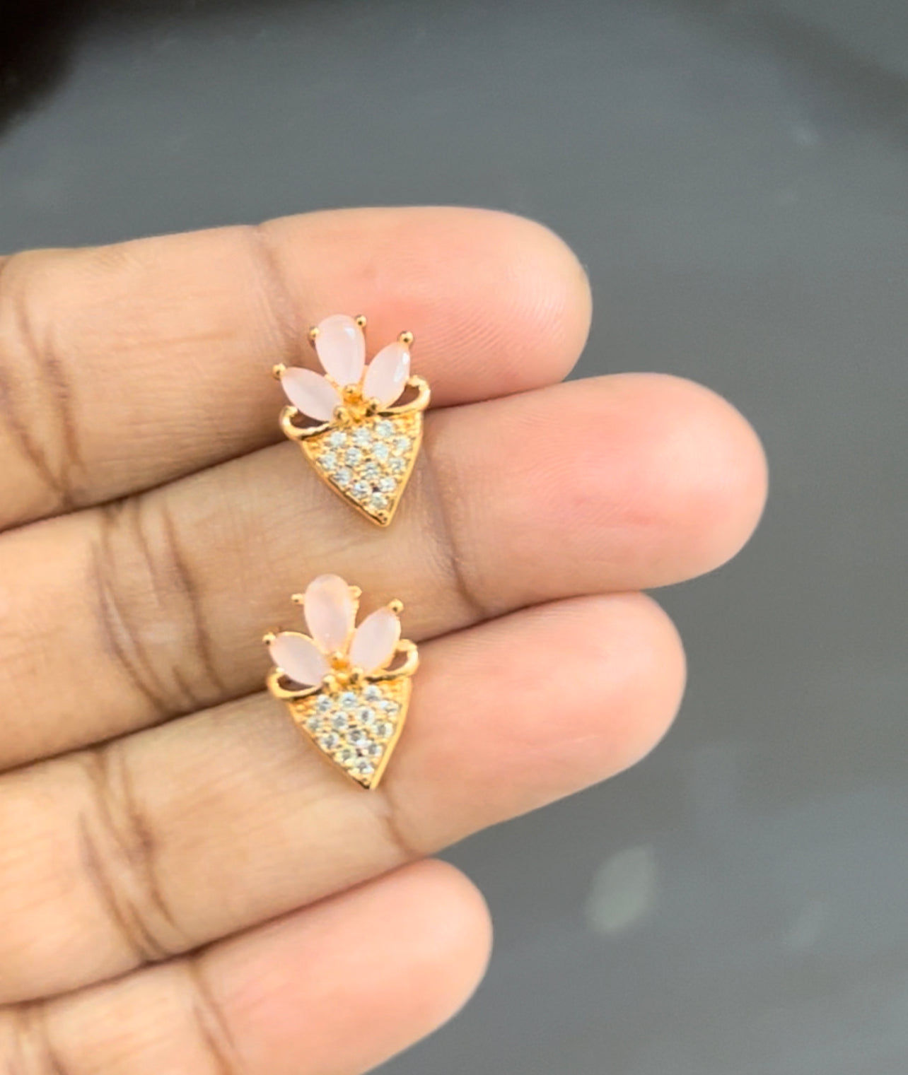 CZ cone shape stud in peach colour