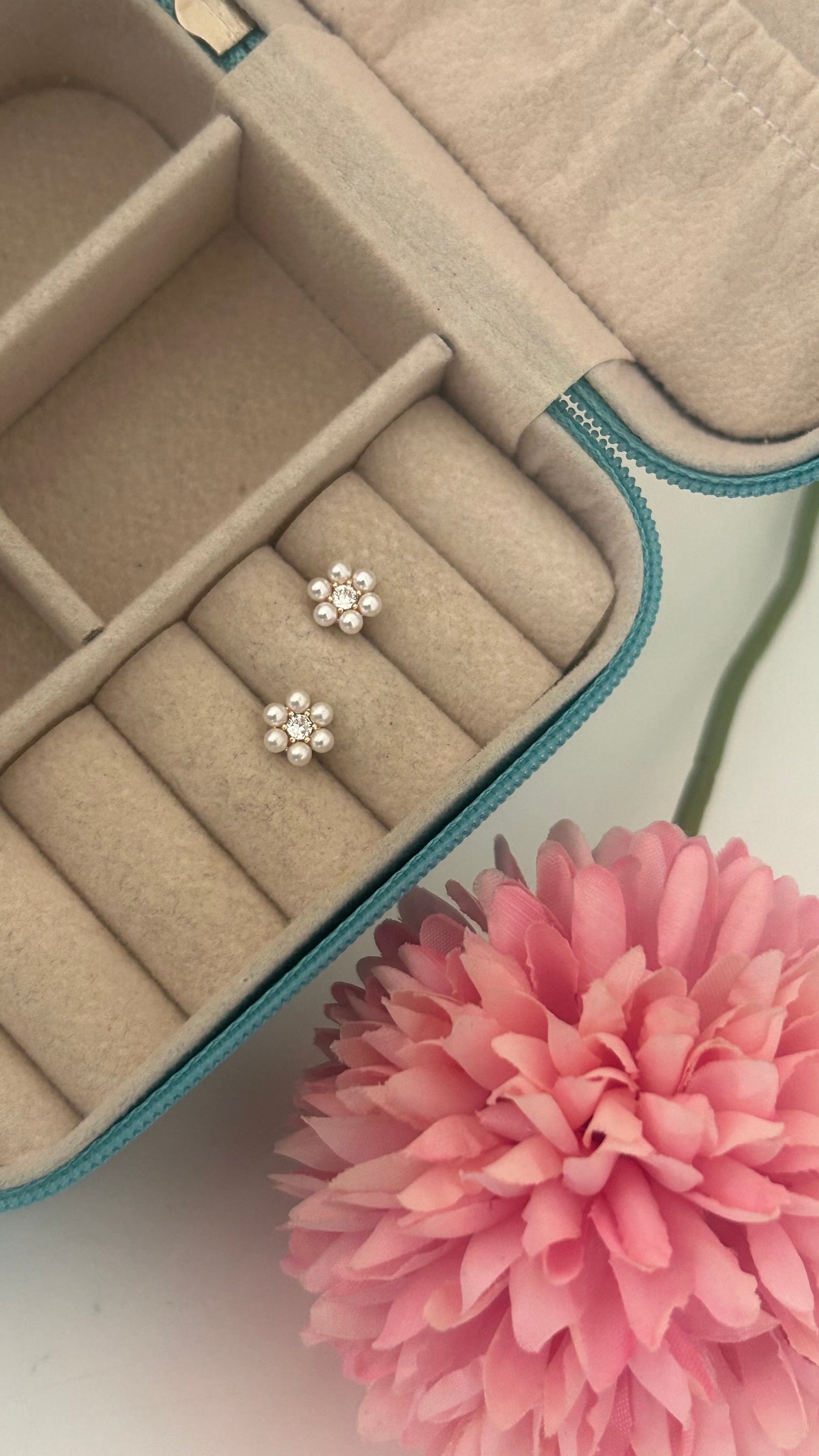 Xuping pearl studs
