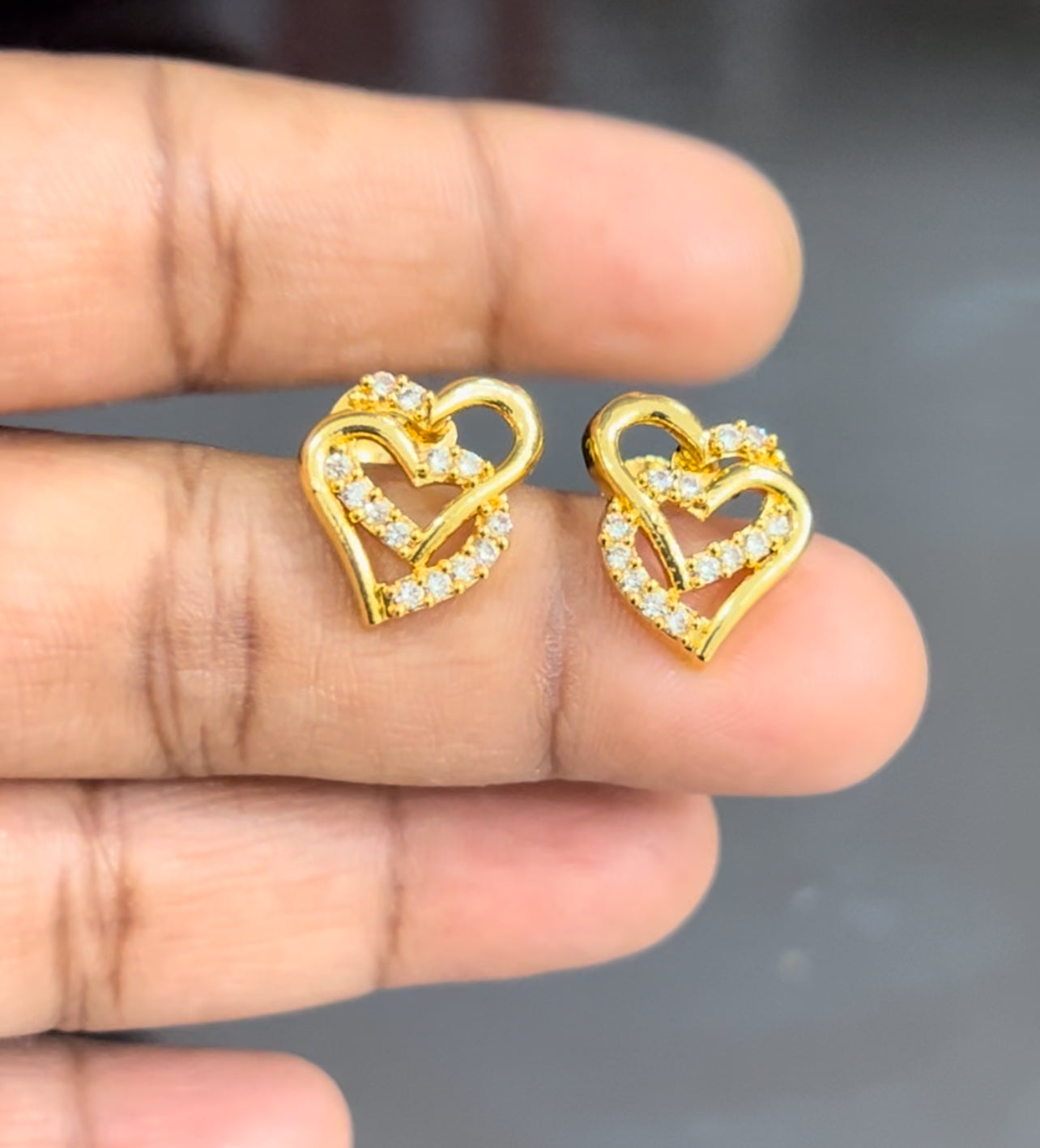 Heart shape screwback studs