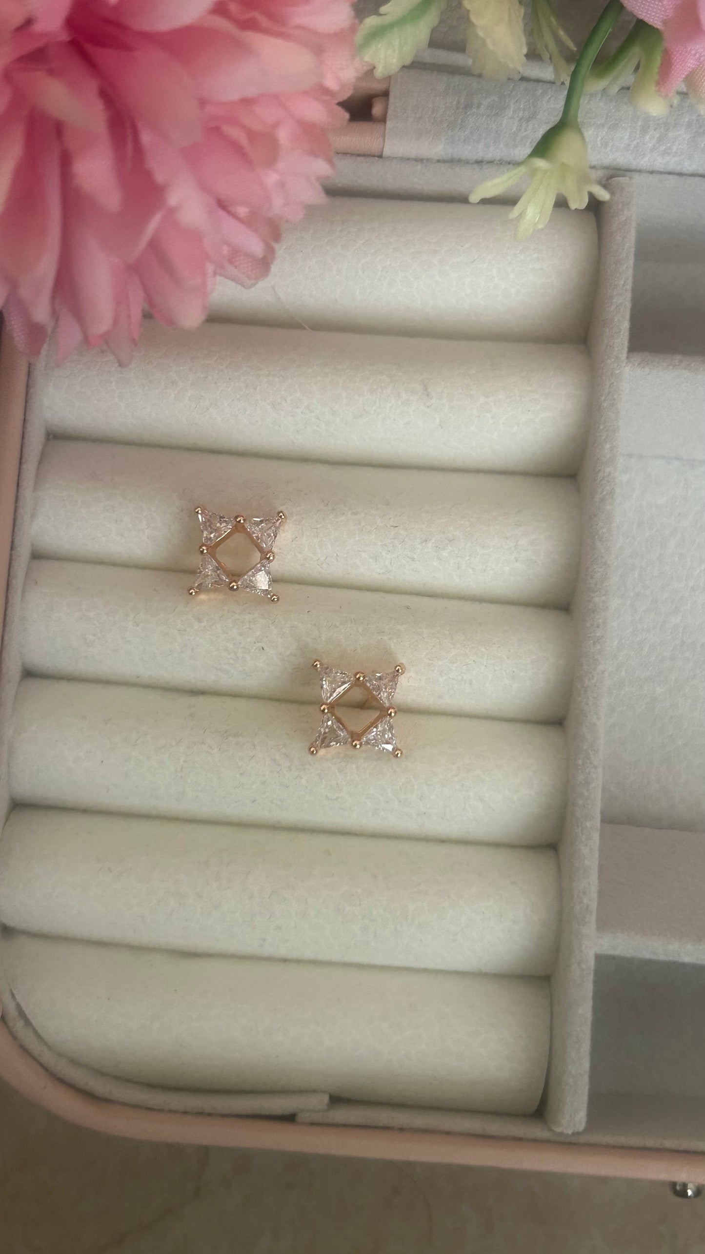 CZ 4 stone diamond stud