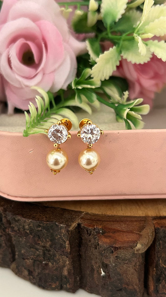 Panchaloham stud with swaroski pearl hanging not detachable