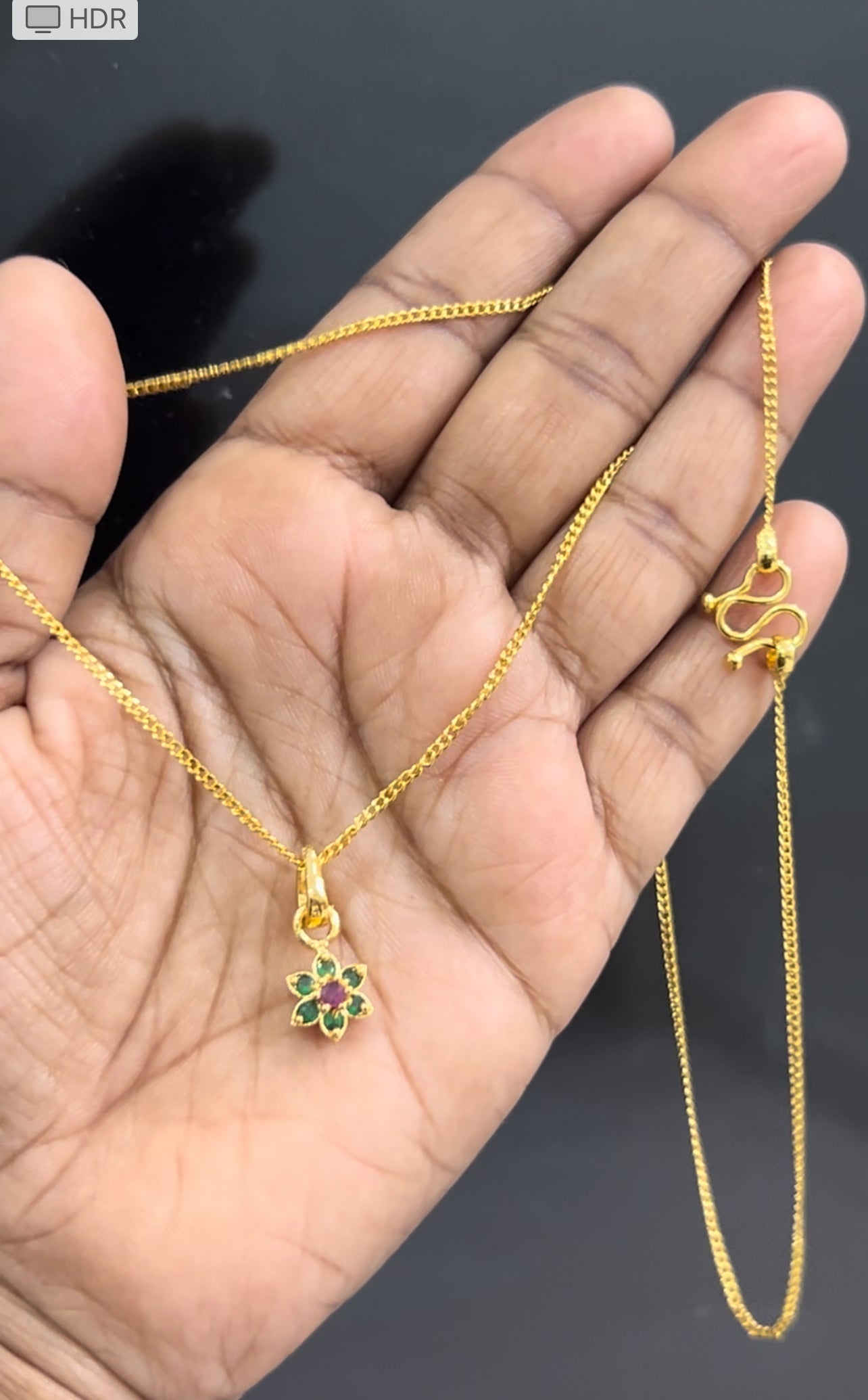 Daily wear chain with green flower locket