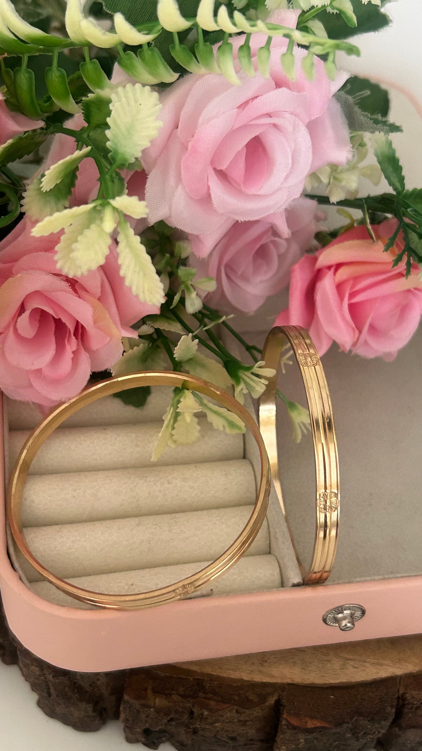 Minimal Floral Design Panchaloham Bangles unpolished