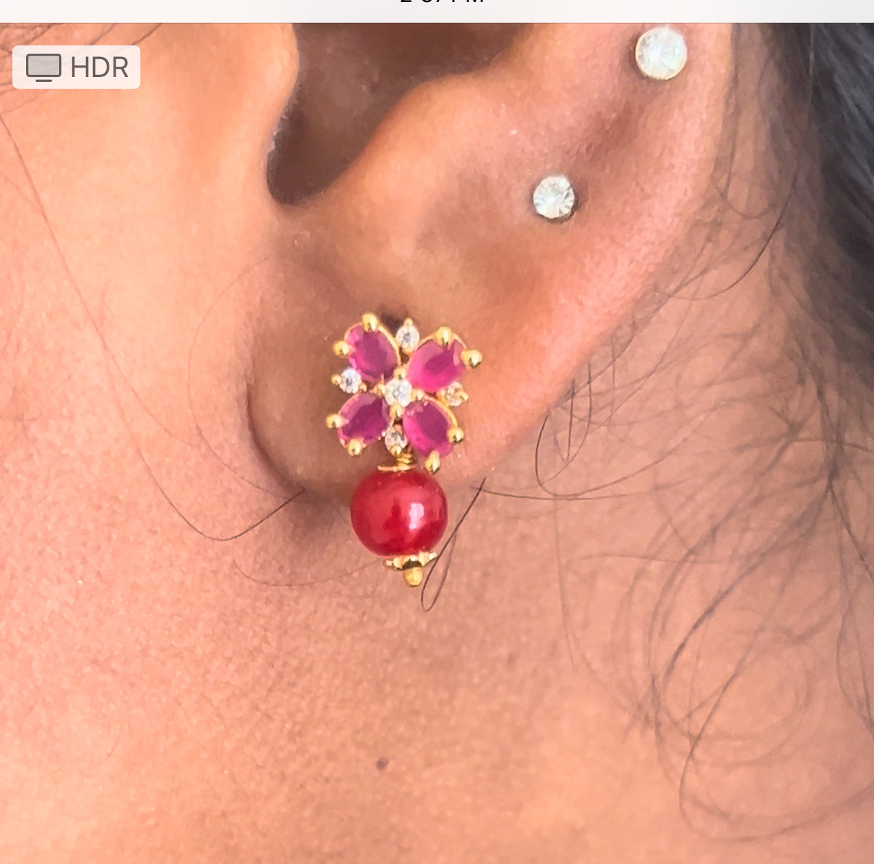 Dainty screwback stud with 3 pearls danglers