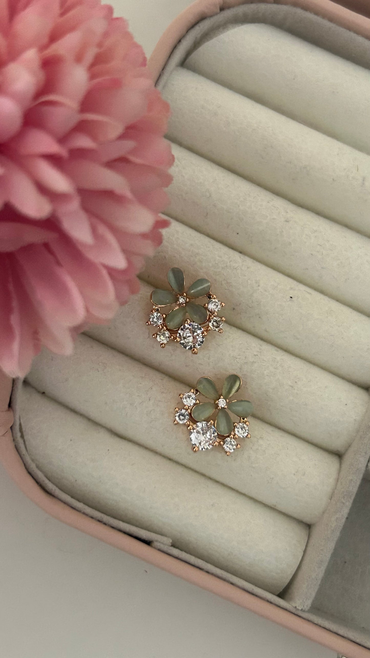 "Elegant Floral Stud Earrings with Green Petals and Sparkling Crystals – Delicate Jewelry for Women"