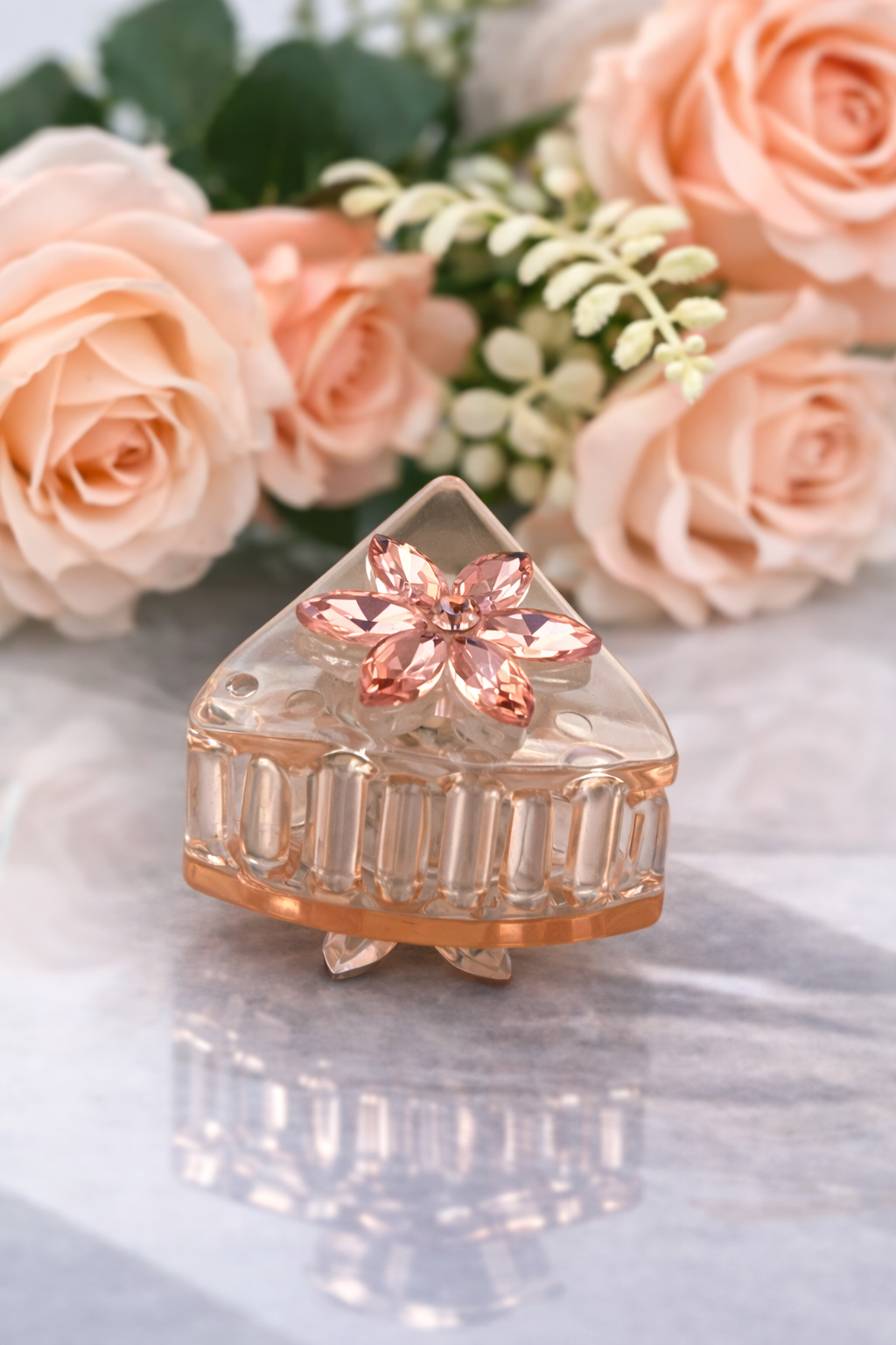 Crystal Flower Acrylic Hair Clips – Trendy Hair Accessories