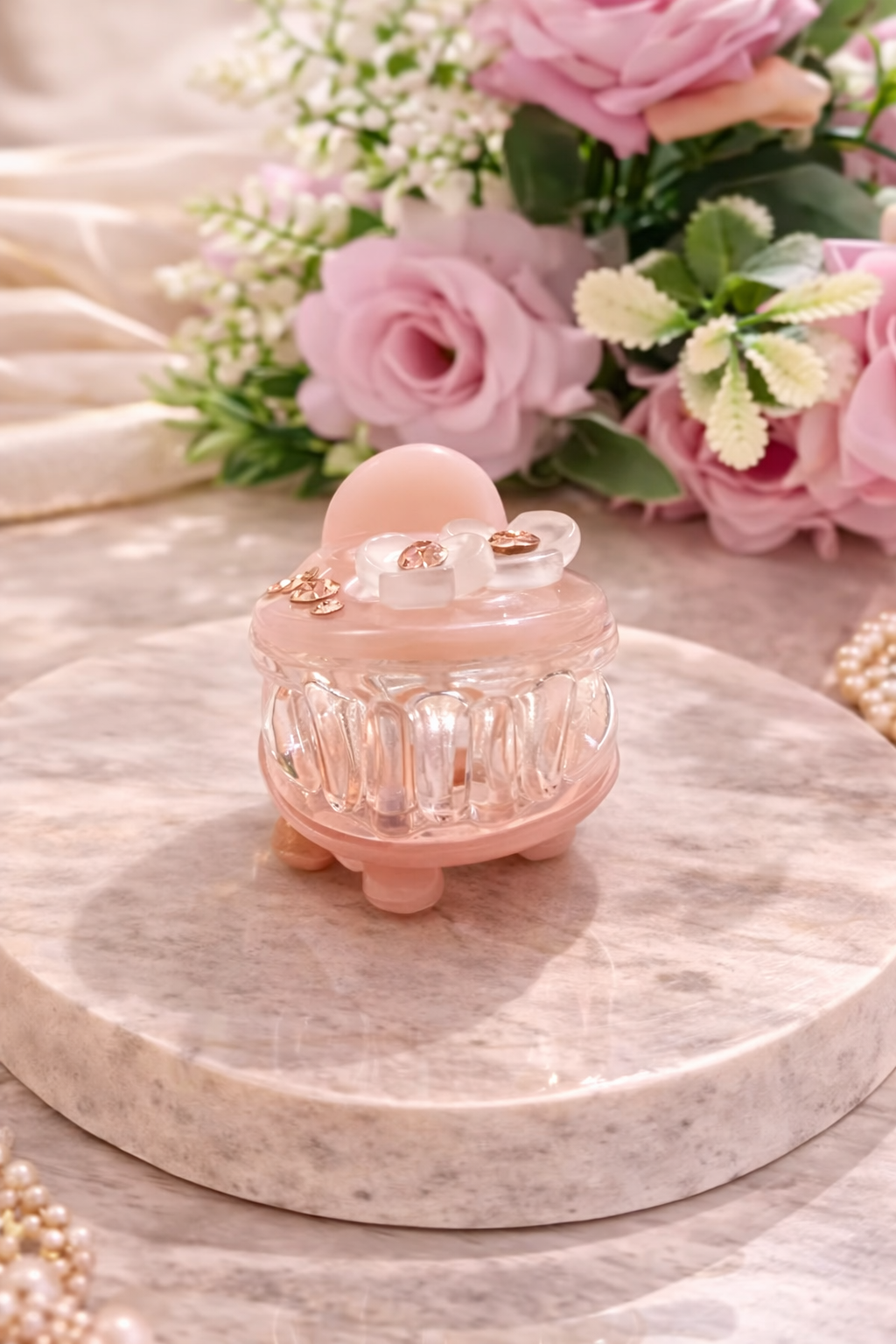 Flower Design Mini Hair Claw Clips with Crystals – Stylish Hair Accessories