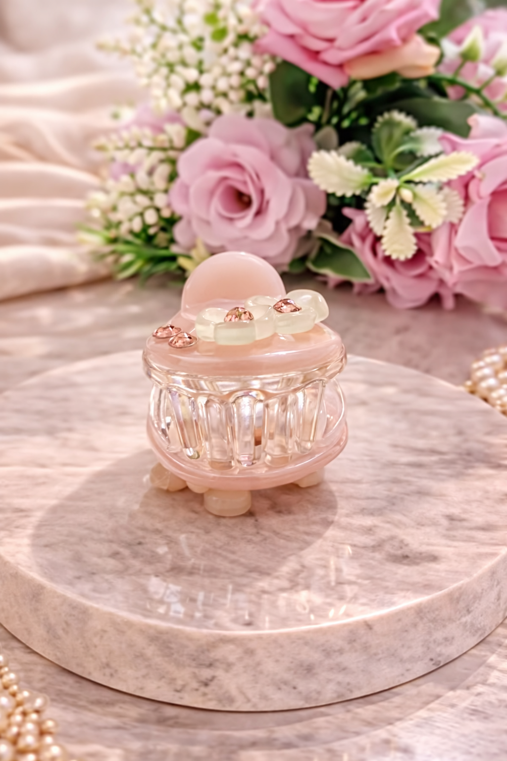 Flower Design Mini Hair Claw Clips with Crystals – Stylish Hair Accessories