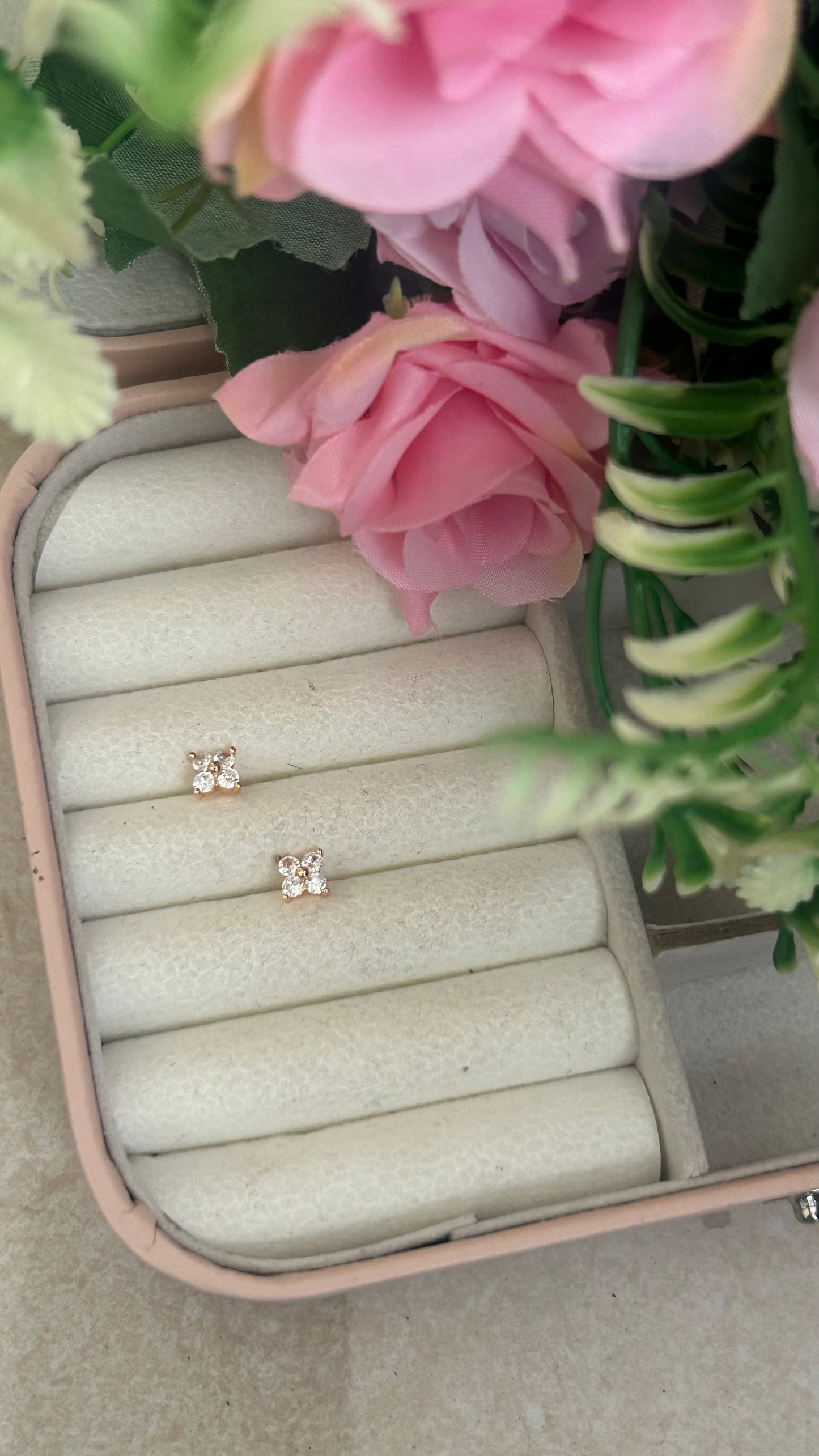 Mini Sparkle Petal Studs" – playful and trendy
Mini Bloom Second Studs"