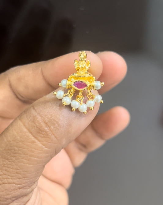 Lakshmi Devi screwback with pearl