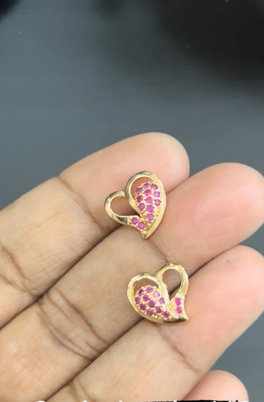 Love shape stud with pink stones