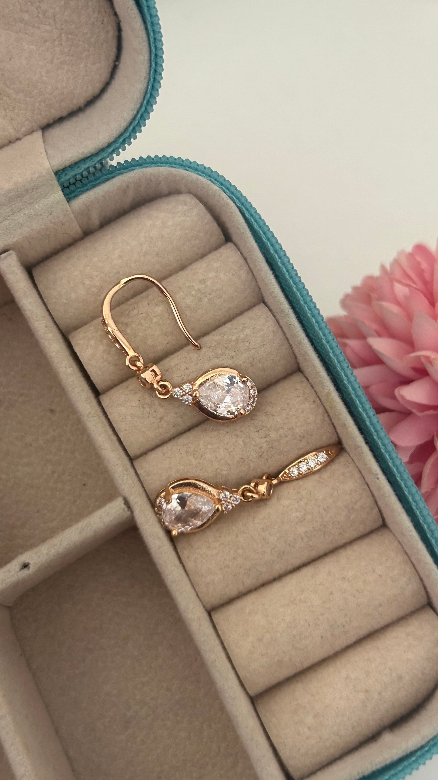 CZ HANGING STONE EARRINGS