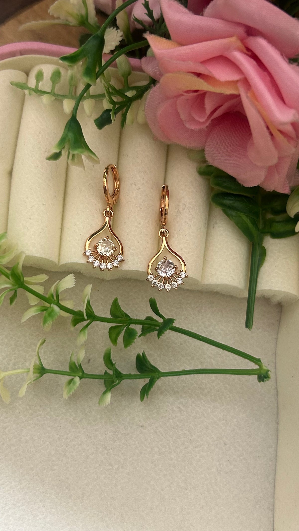 CZ Bali with flower hanging