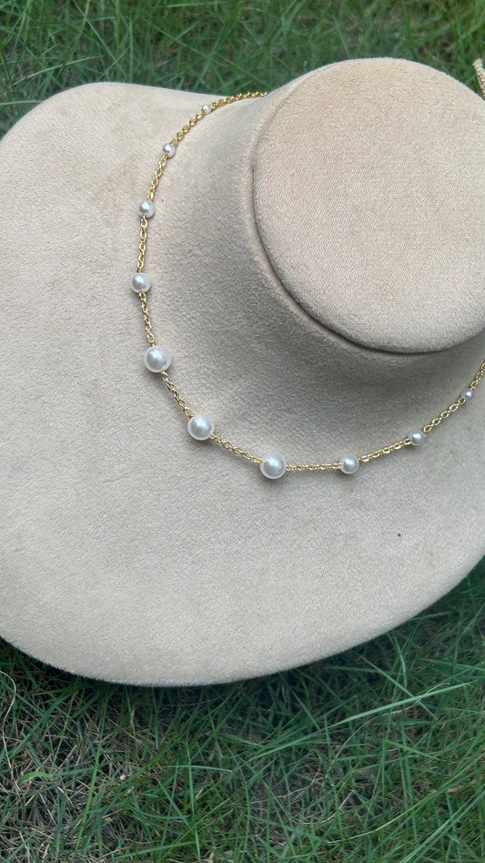 Pearl chain with 15 inches