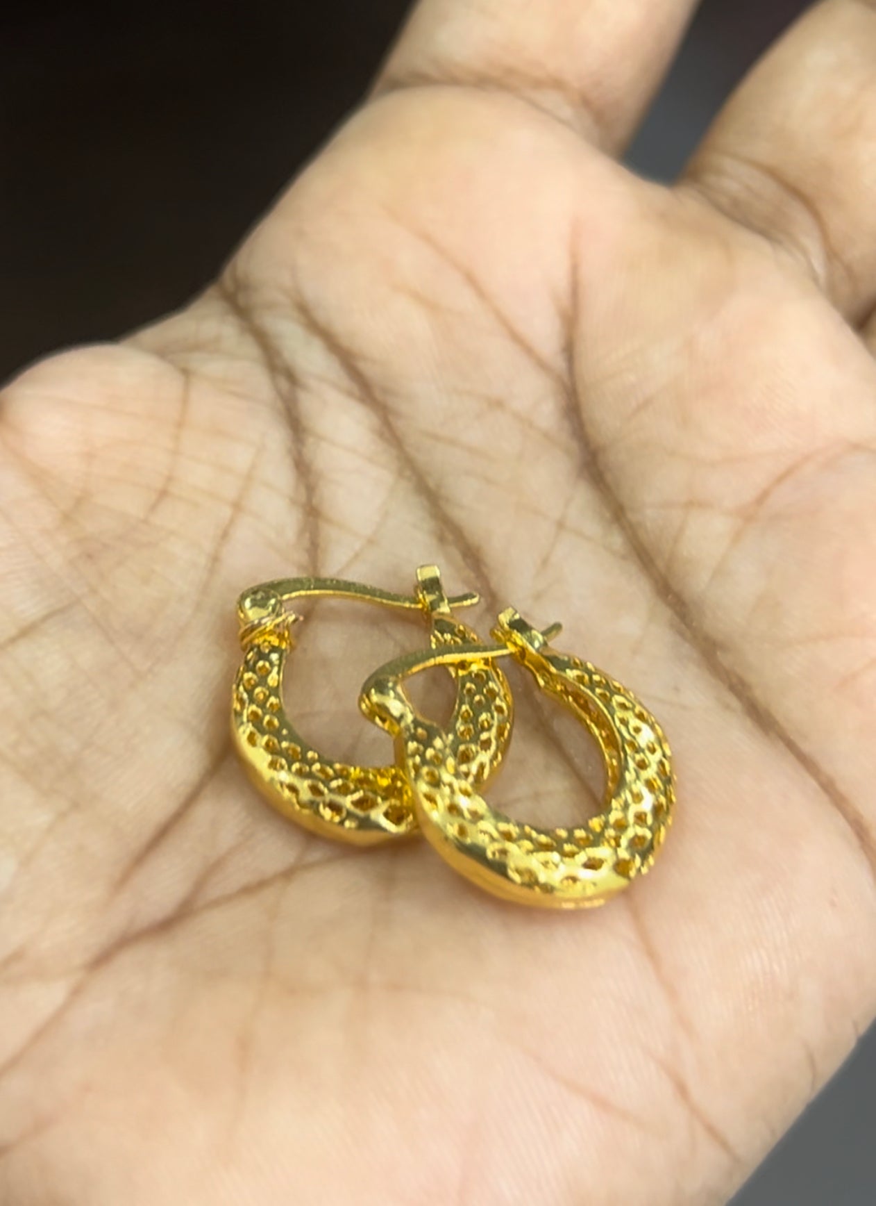 Gold Plated Filligree Virgin Basket Hoop Earring|Aretes Virgen Dama Oro  Laminado | eBay