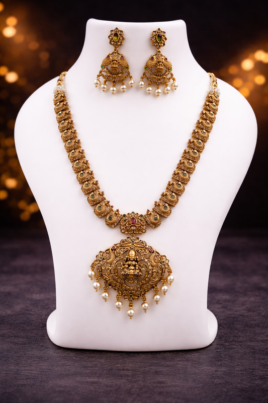 Lakshmi Small Neckset 1