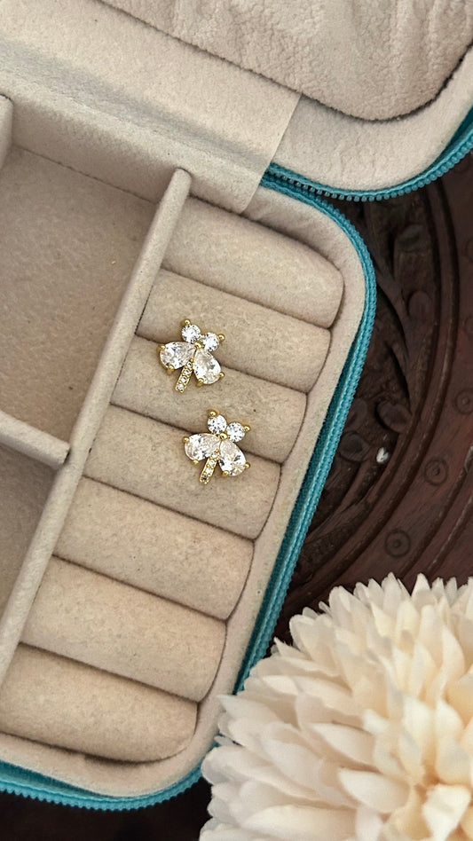 Cz full white stone bow model stud