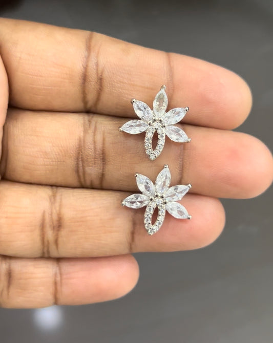 CZ sliver finish flower stud with 5 petals