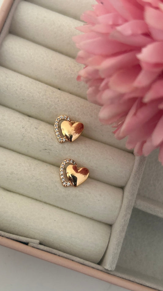 Heart shape stud with stones