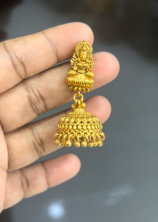 Lakshmi Devi with Jumkas hanging design