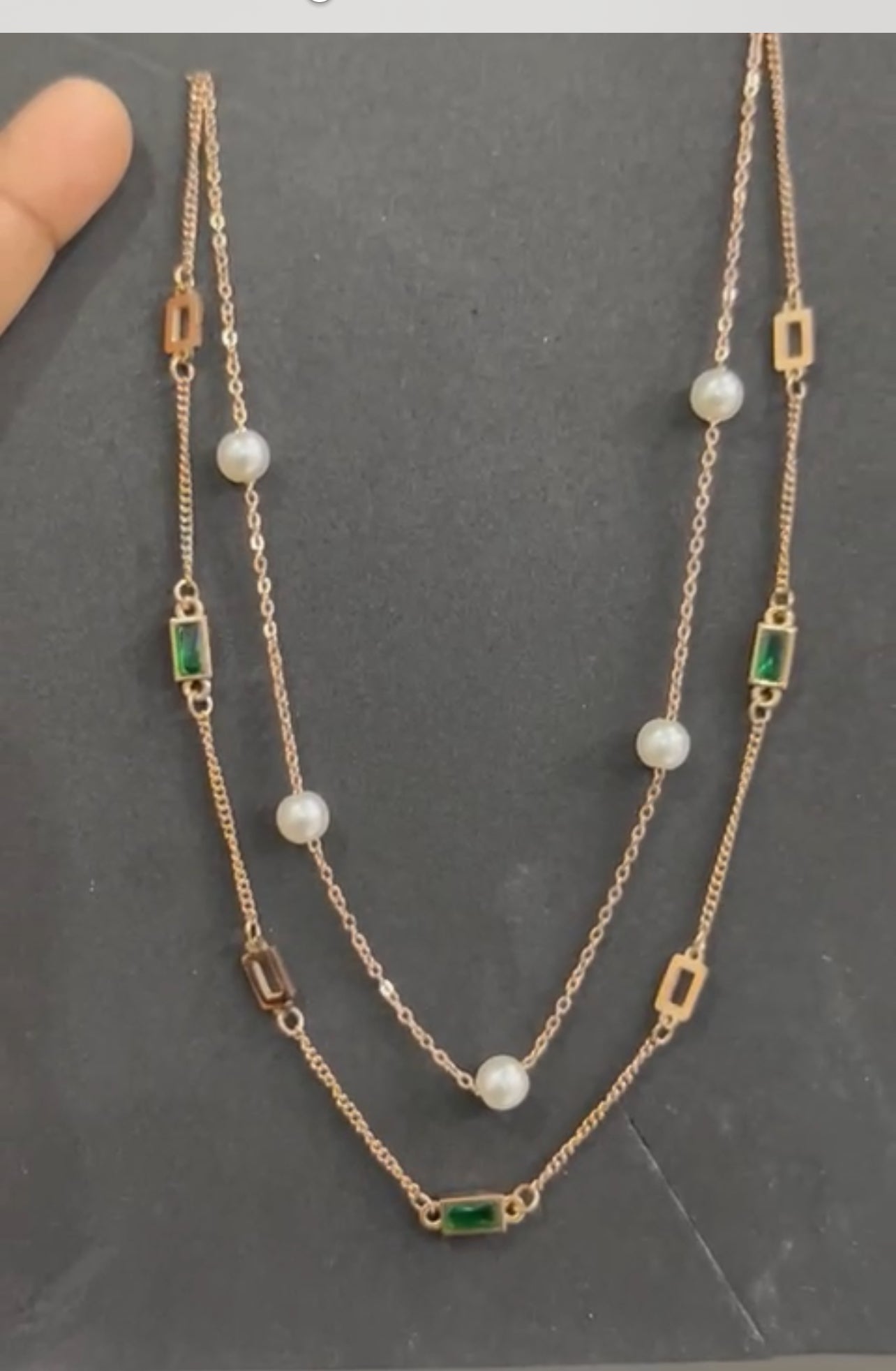 CZ pearl with green stone chain set