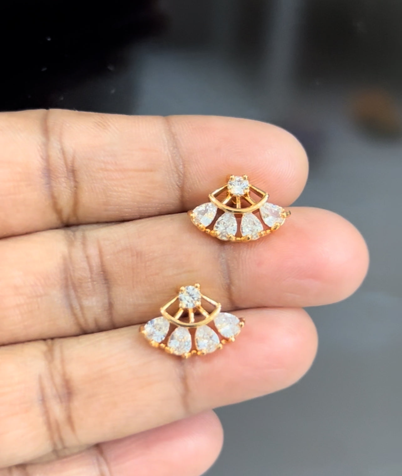 Cz small stones triangle shape stud