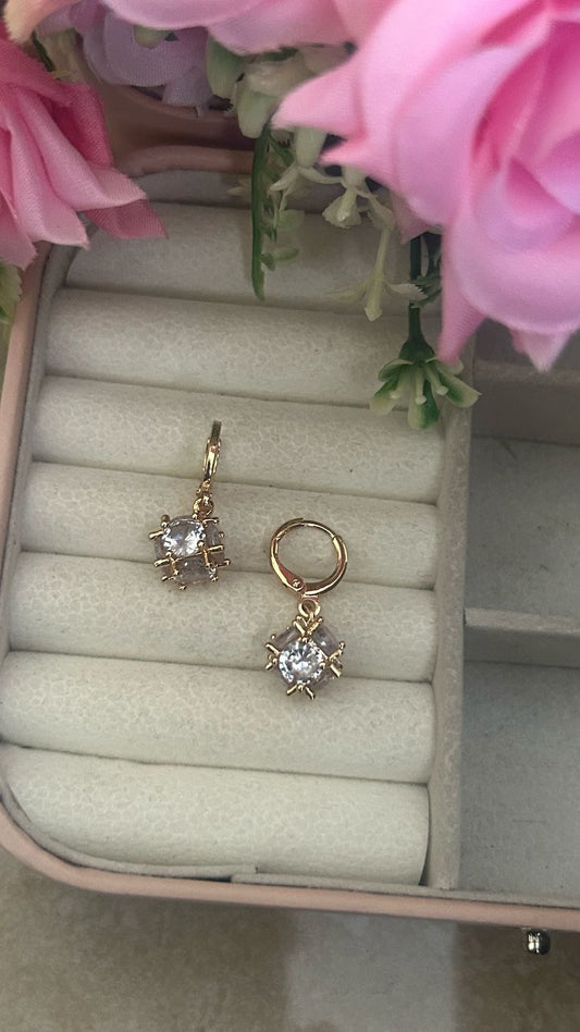 Elegant Round Solitaire Drop Earrings – Gold Finish Minimal Glam