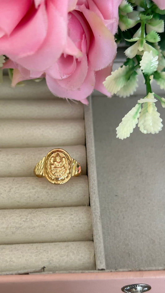 Divine Lakshmi Devi Panchaloha Ring with Traditional Side Diy Cut Design
