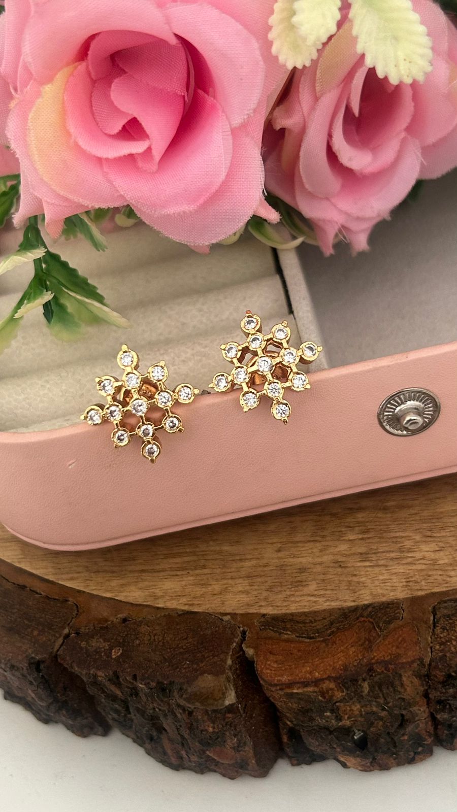 Symmetric Star-Inspired Panchaloham Polished Studs in big size