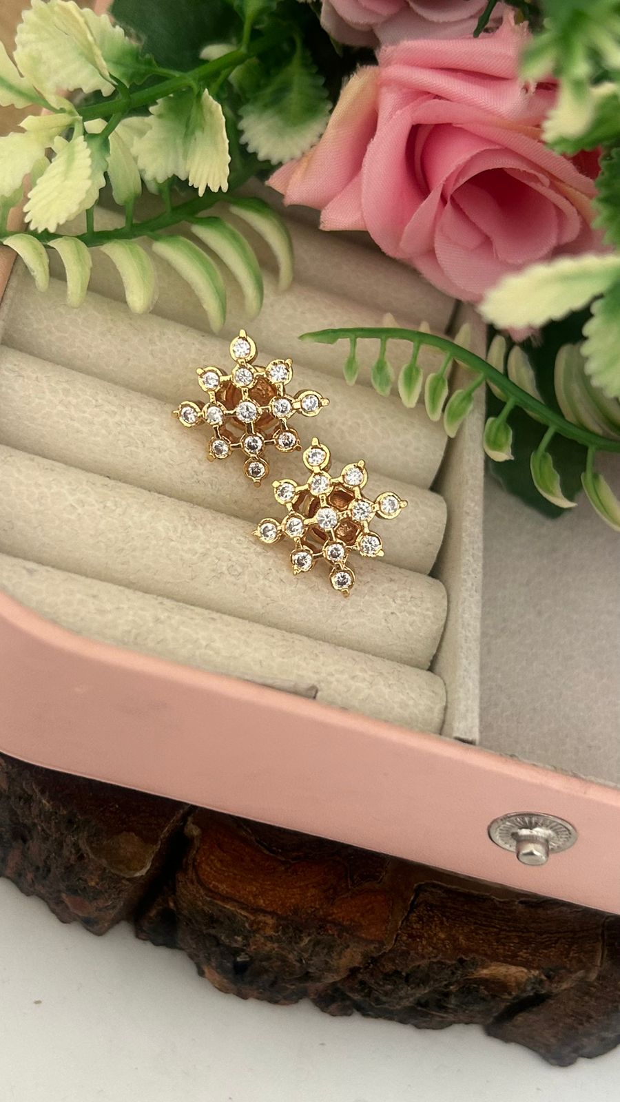 Symmetric Star-Inspired Panchaloham Polished Studs in big size