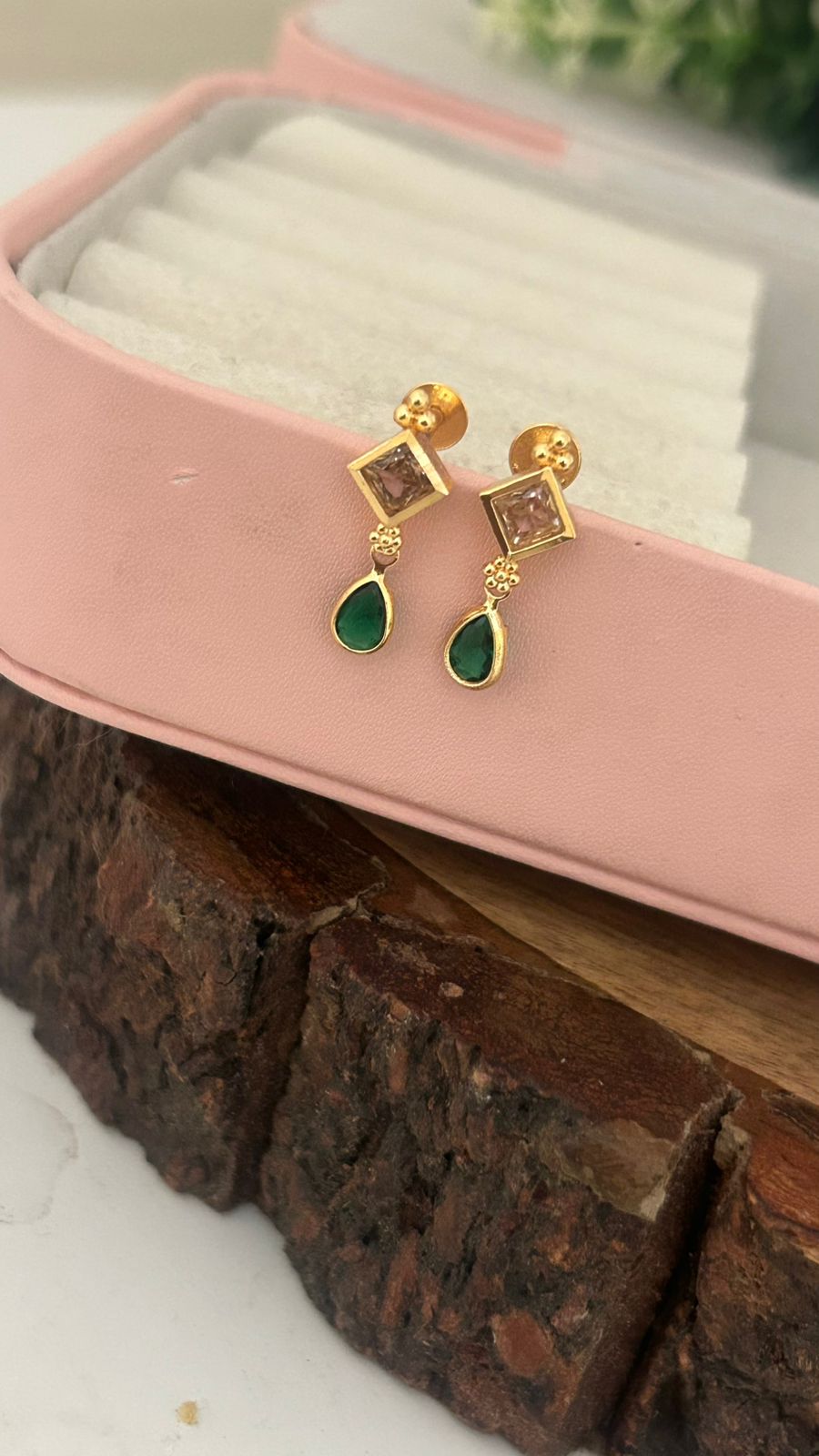 Traditional Screwback Earrings with Diamond Look Stone & green Drop