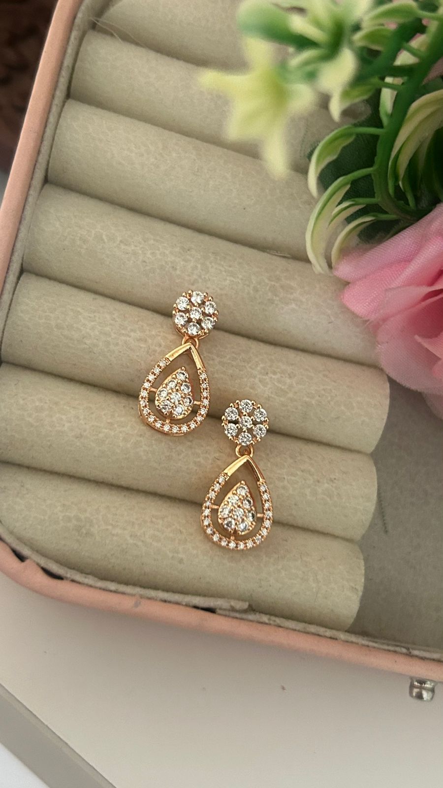 Sparkling Cubic Zirconia Drop Earrings – Elegant Teardrop Design