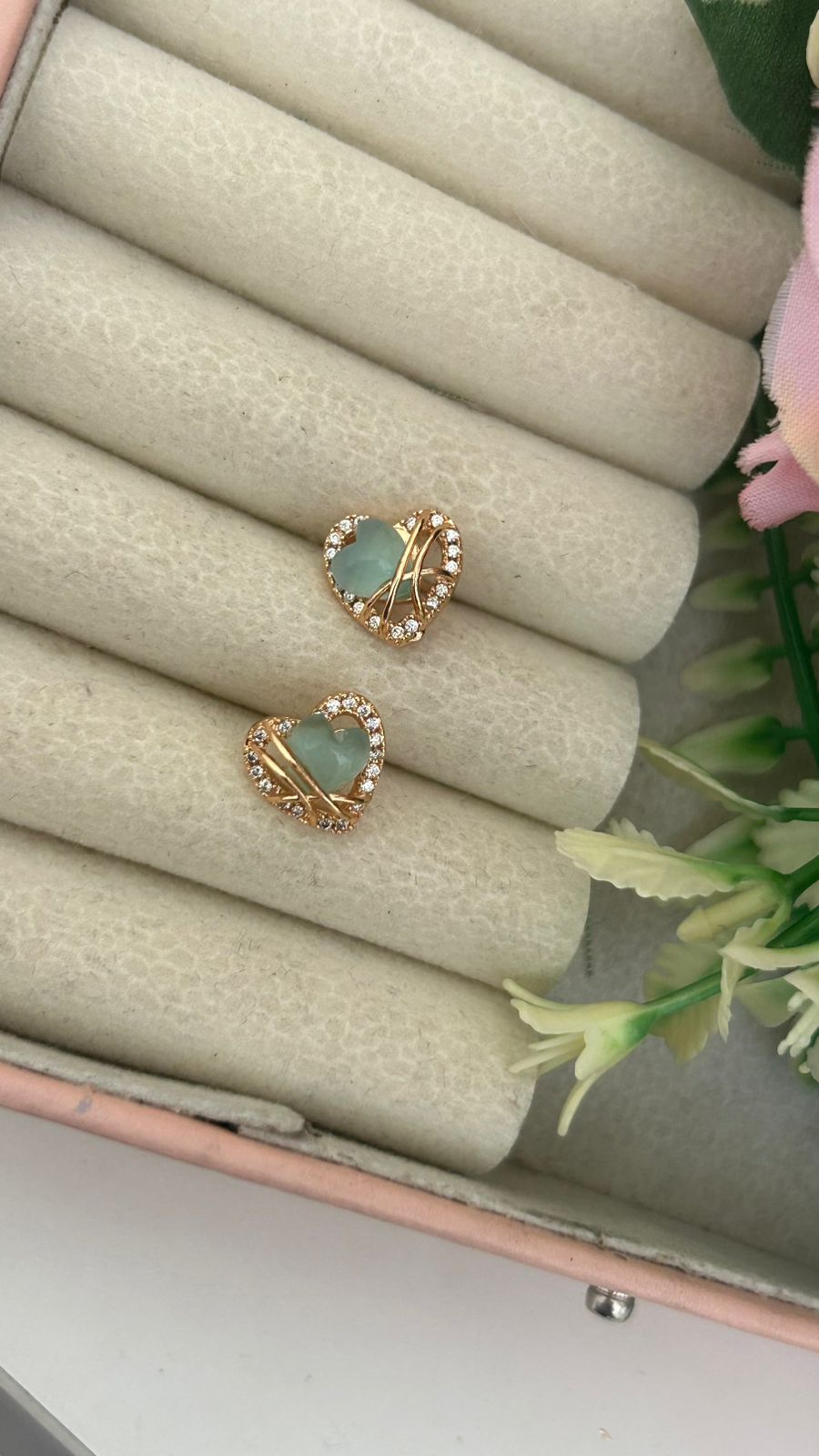 Elegant Heart Shape CZ Rose Gold Stud Earrings – Romantic Jewellery for Women