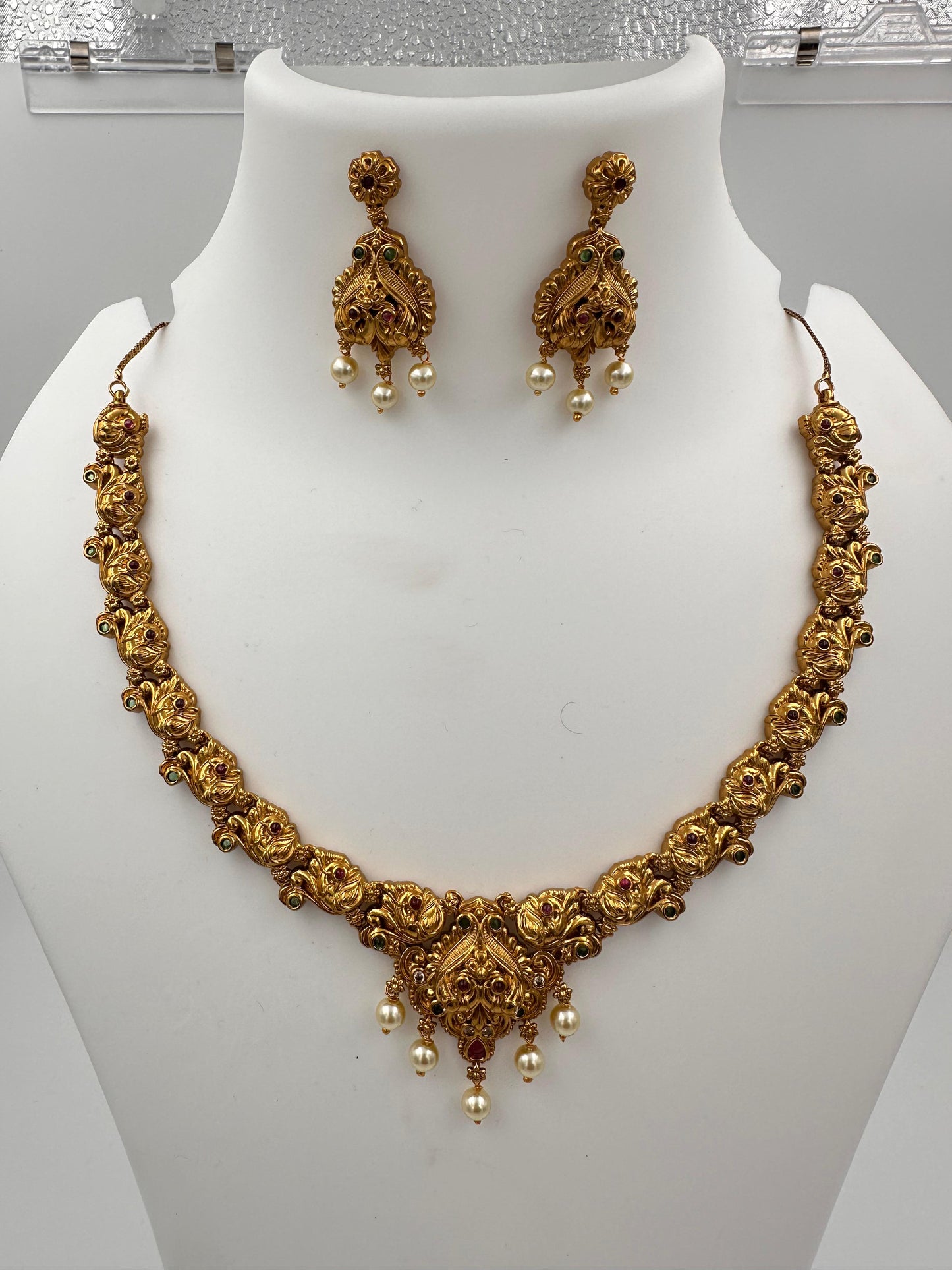 Elegant Antique Gold Temple Necklace Set for Bridal Wear