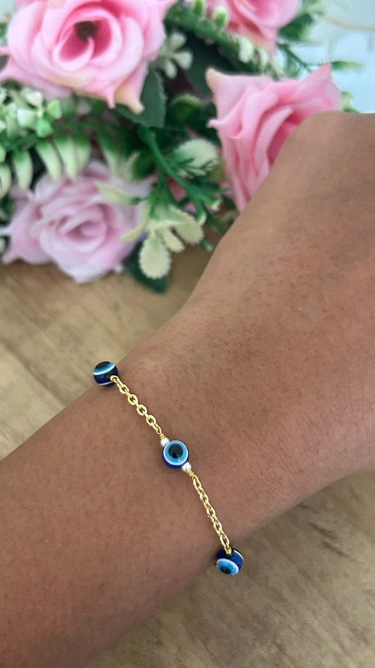 Triple Evil Eye Bracelet with Gold Chain – Adjustable Size 24–26 cm | Stylish Protection Jewelry