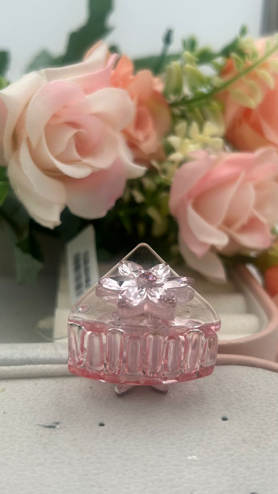 Crystal Flower Acrylic Hair Clips – Trendy Hair Accessories