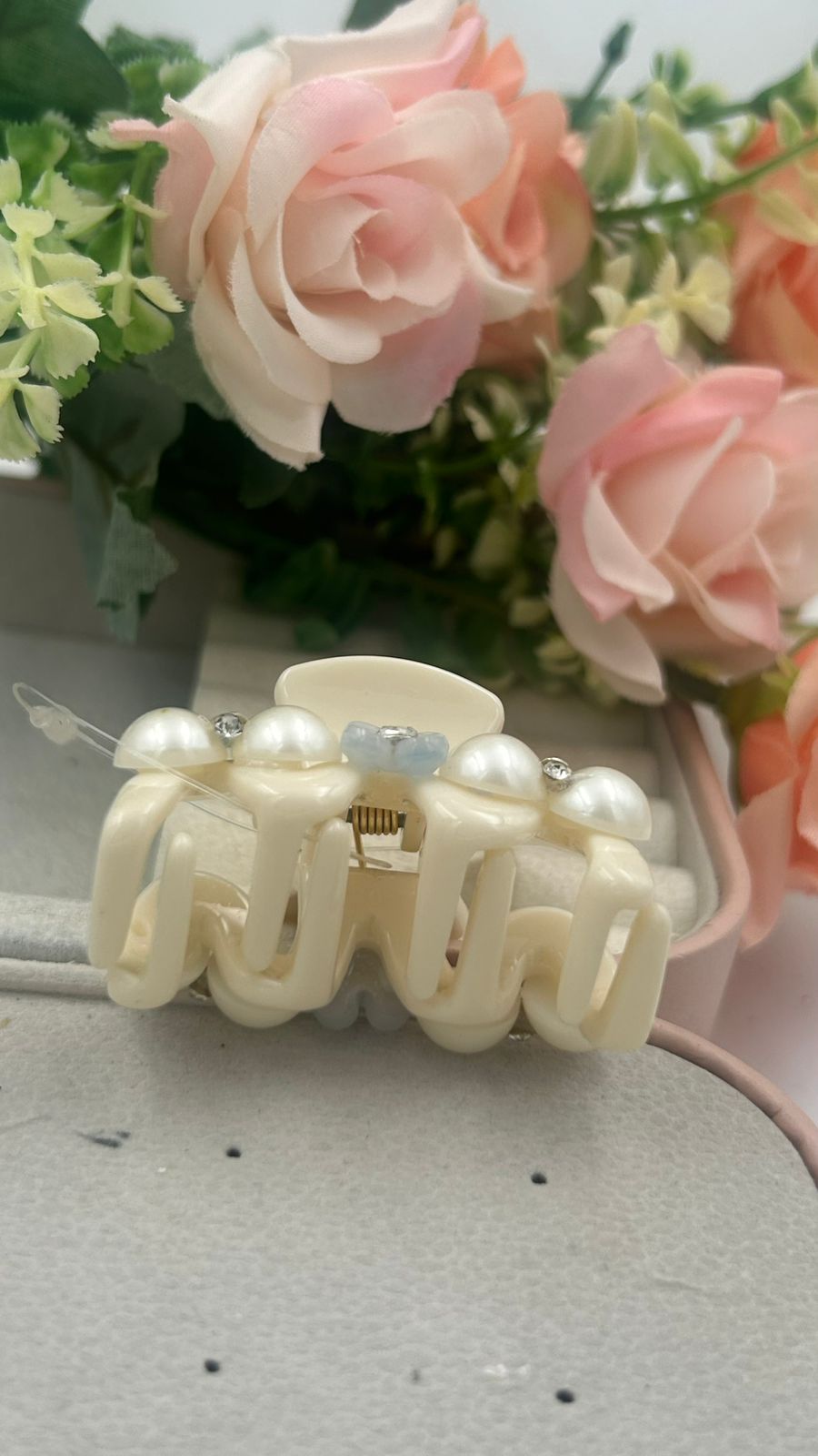 Decorative Pearl Chain Hair Claw Clips – Acrylic Hair Accessories