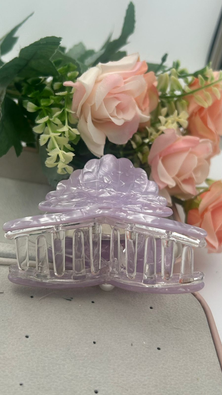 Butterfly Pearl Hair Claw Clips – Pastel Acrylic Hair Accessories for Women