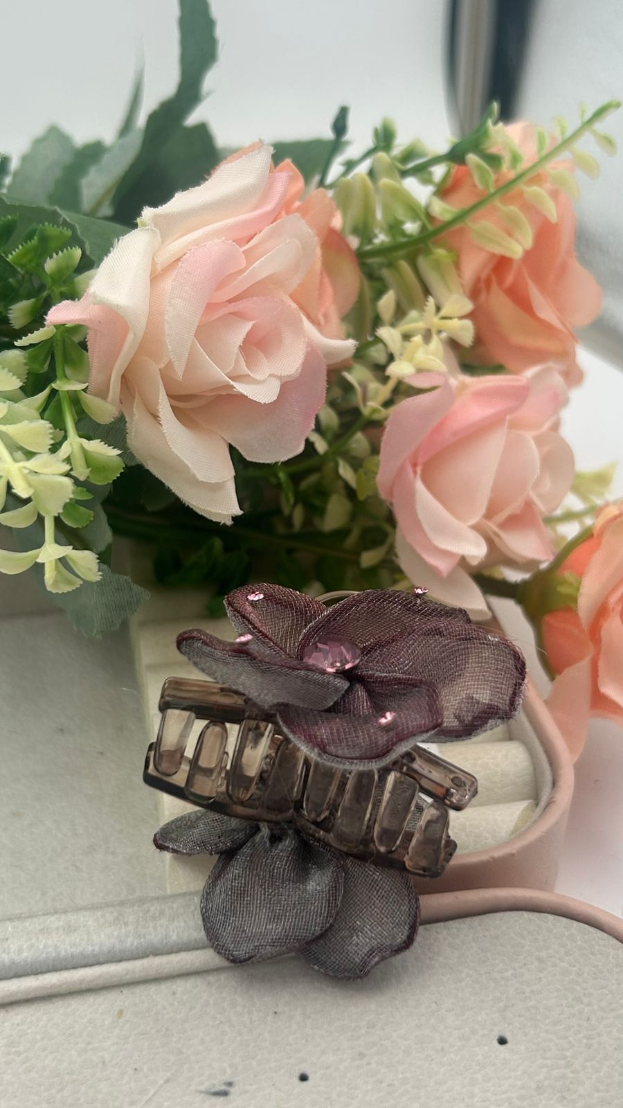 Fabric Flower Hair Claw Clips – Cute Hair Accessories for Girls