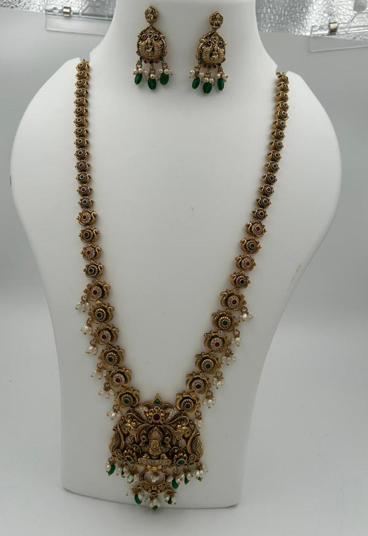Traditional Party Neckset